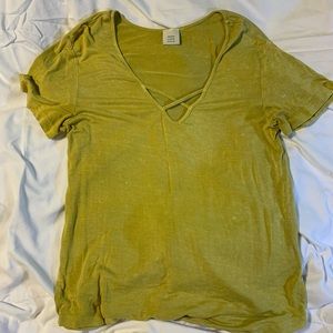 Women’s loose fit short sleeve tee